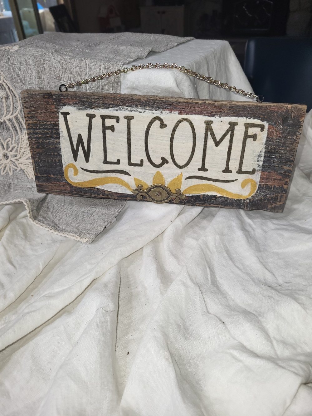 Rustic Welcome Wall Sign in Brown and Cream